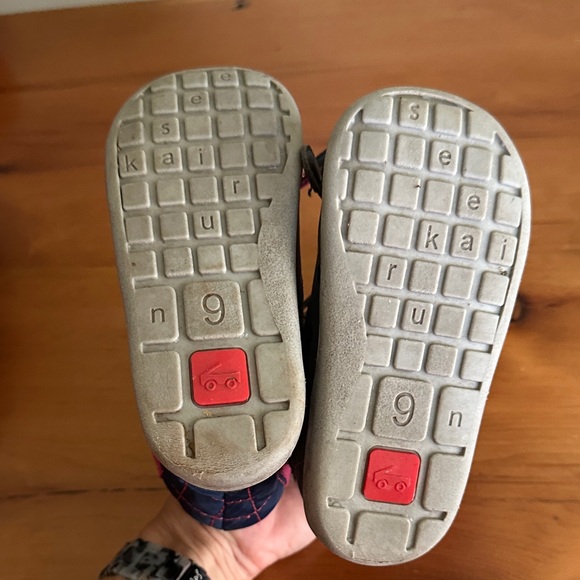 Kids' Quilted Winter Boots - Gray and Pink - Picture 2 of 5